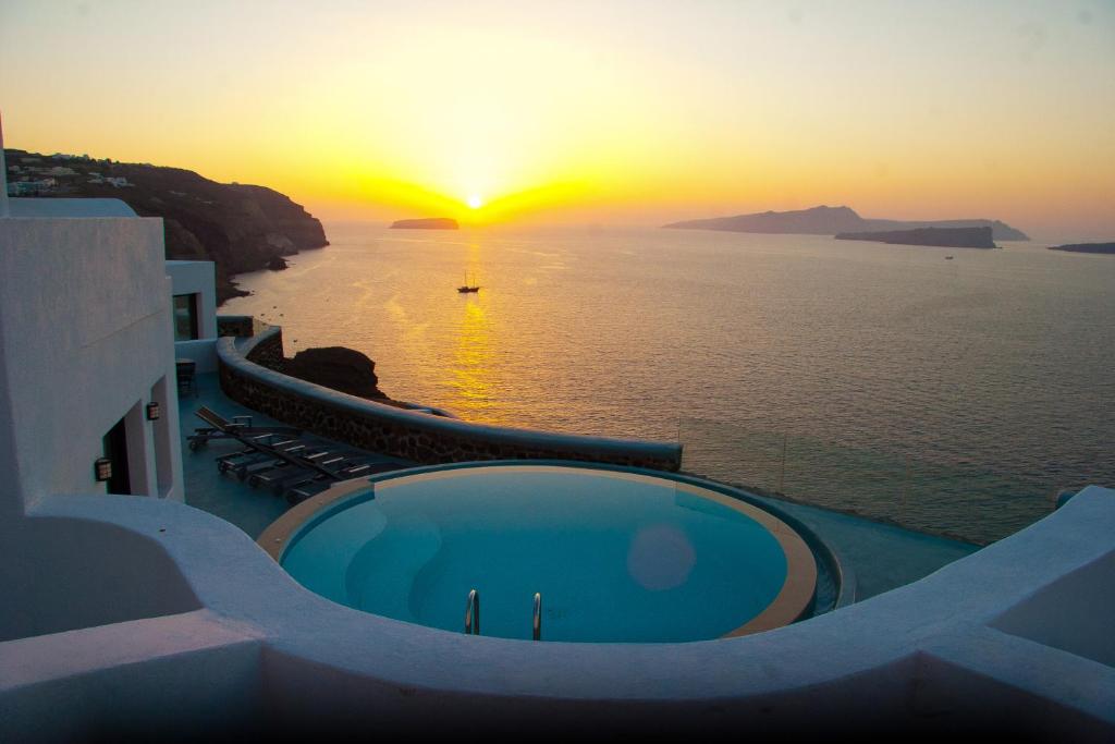 Grand Ambassador Santorini Hotel