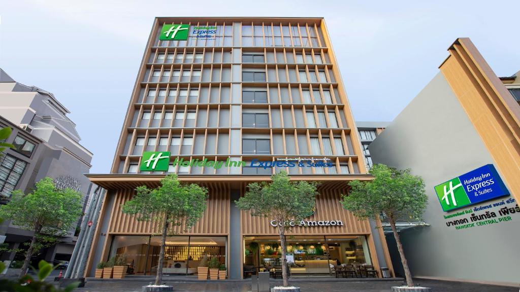 Holiday Inn Express & Suites Bangkok Central Pier