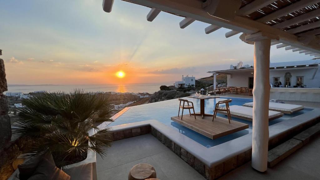 Nomia Sunset Suites Mykonos