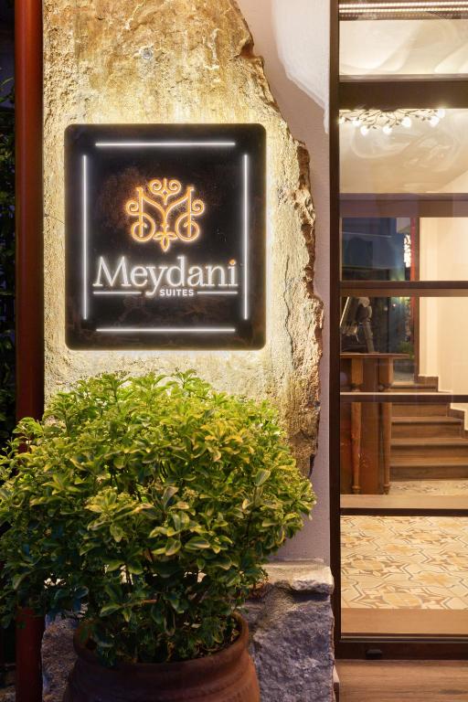 Meydani Suites